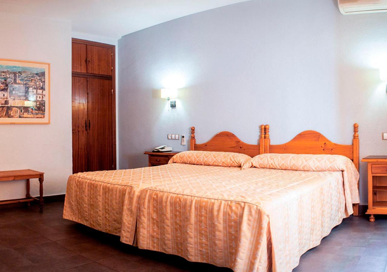 Hotel La Zambra Mancha Real Exteriör bild